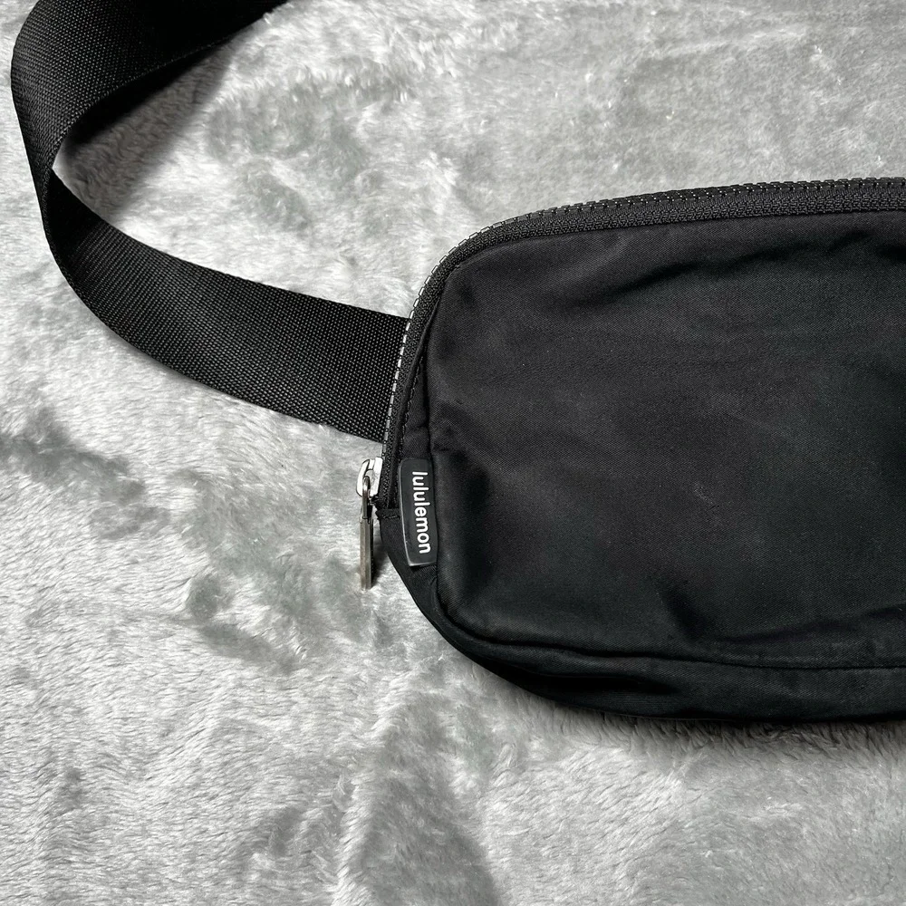 Lululemon Bag Everywhere Belt Bag Black Fanny Pack  Onesize Black